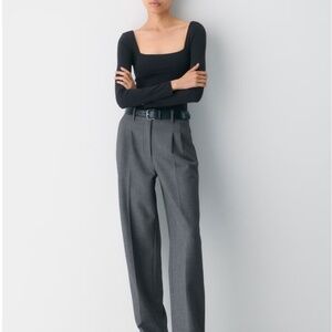 Aritzia Babaton Original Contour Squareneck Long Sleeve Bodysuit Black Medium